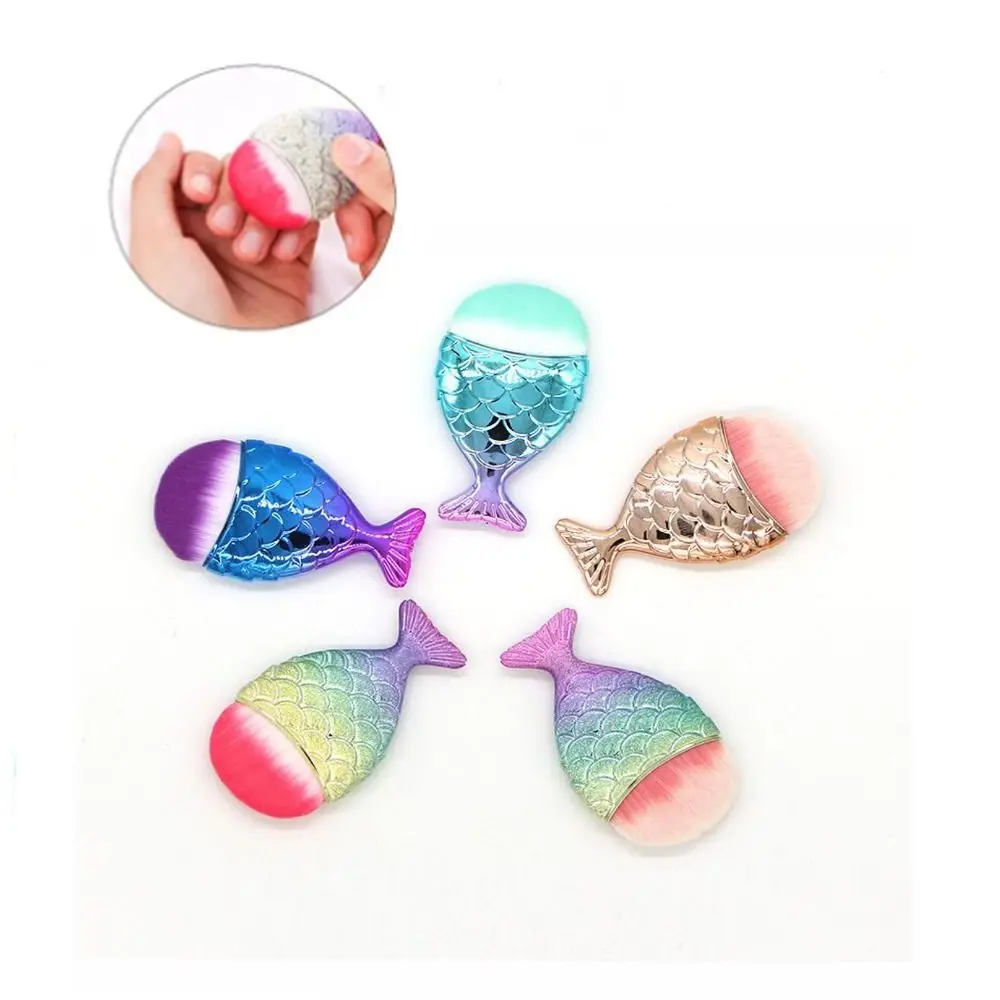 Nova lã de rayon sereia rosto blush escova colorida forma de cauda de peixe escova de cauda de peixe escova de unhas escovas cosméticas macias ferramenta de manicure