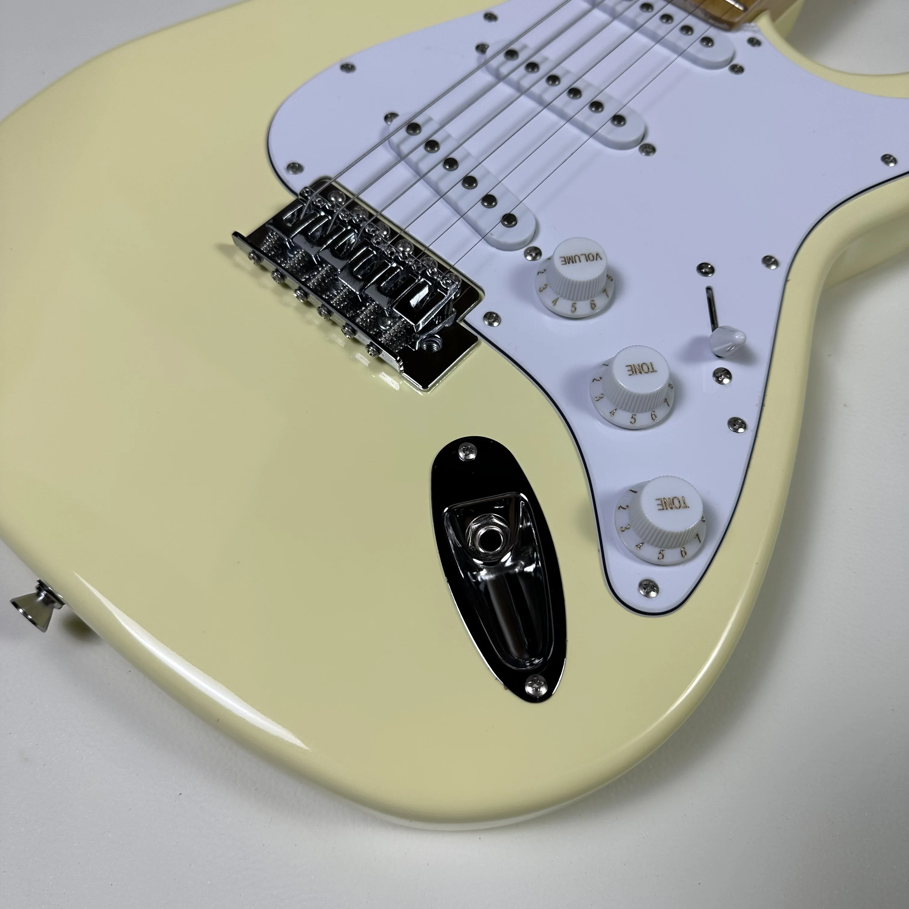 Thumbnail 2 - #19 Electric Guitars Comparison Guide