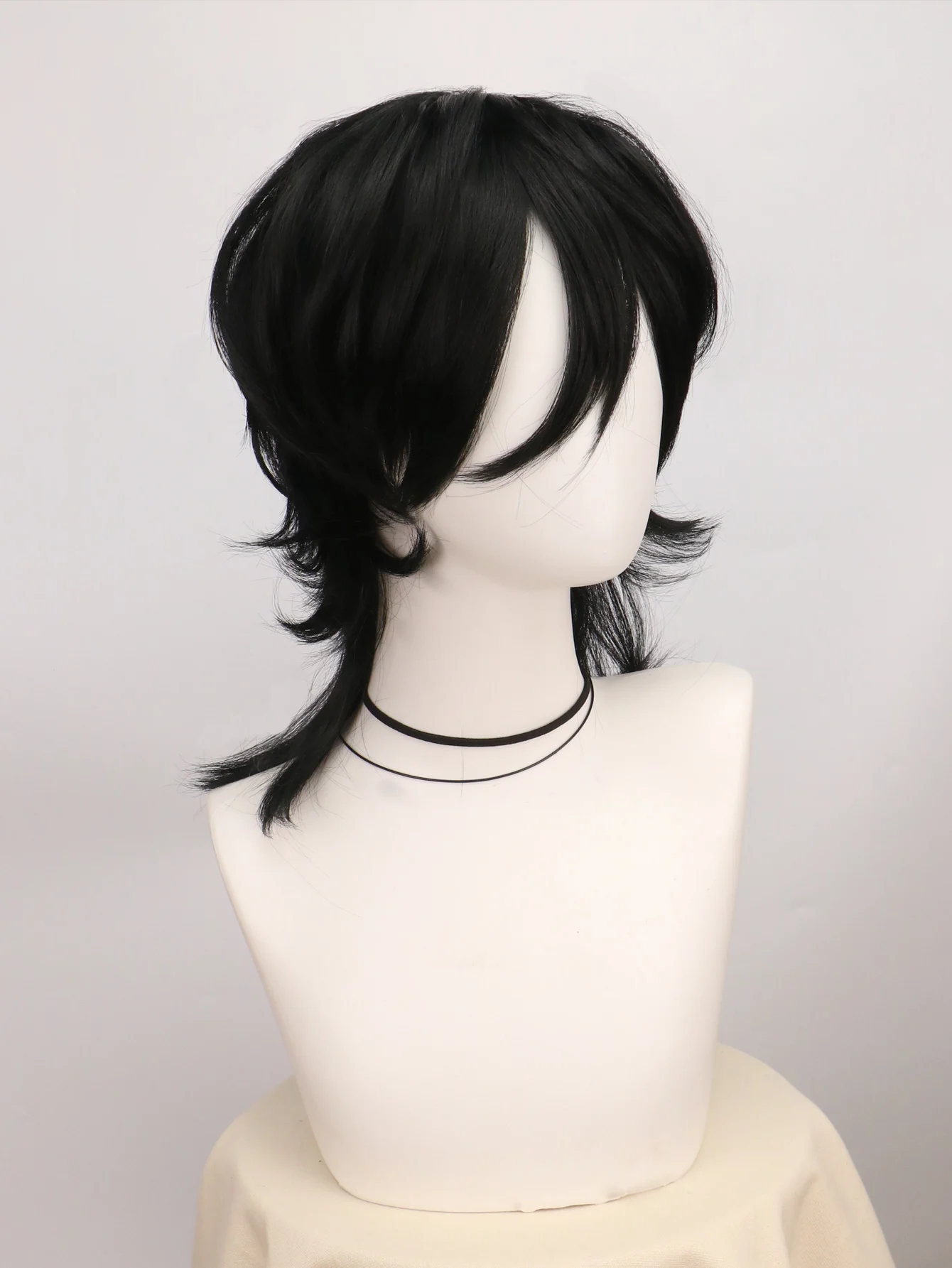 黒ウィッグ男性用木綿ミディアムストレートアニメウィッグ前髪付き合成ウィッグハロウィンコスチュームコスプレアニメパーティー用