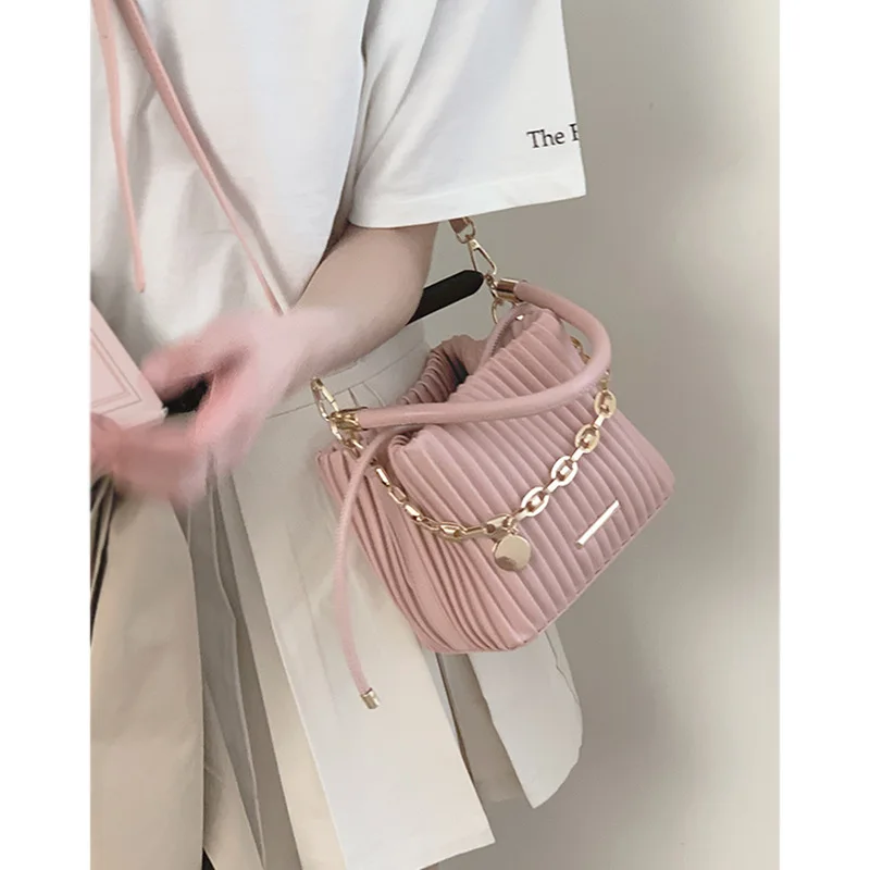 Sweet Fashion Purse and Handbgs 2023 New Pleated Bucket Elegant Korean Version Fashion Casual Crossbody Bags for Women