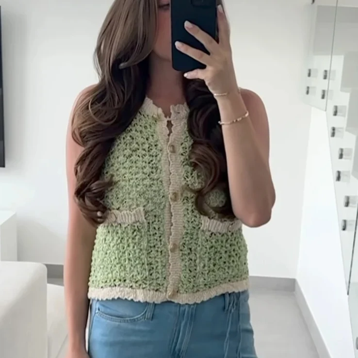 

KONDALA женский повседневный вязаный жилет с эффектом складок и пуговицами, топы без рукавов, весна-лето 2024, модный уличный праздничный женский жилет