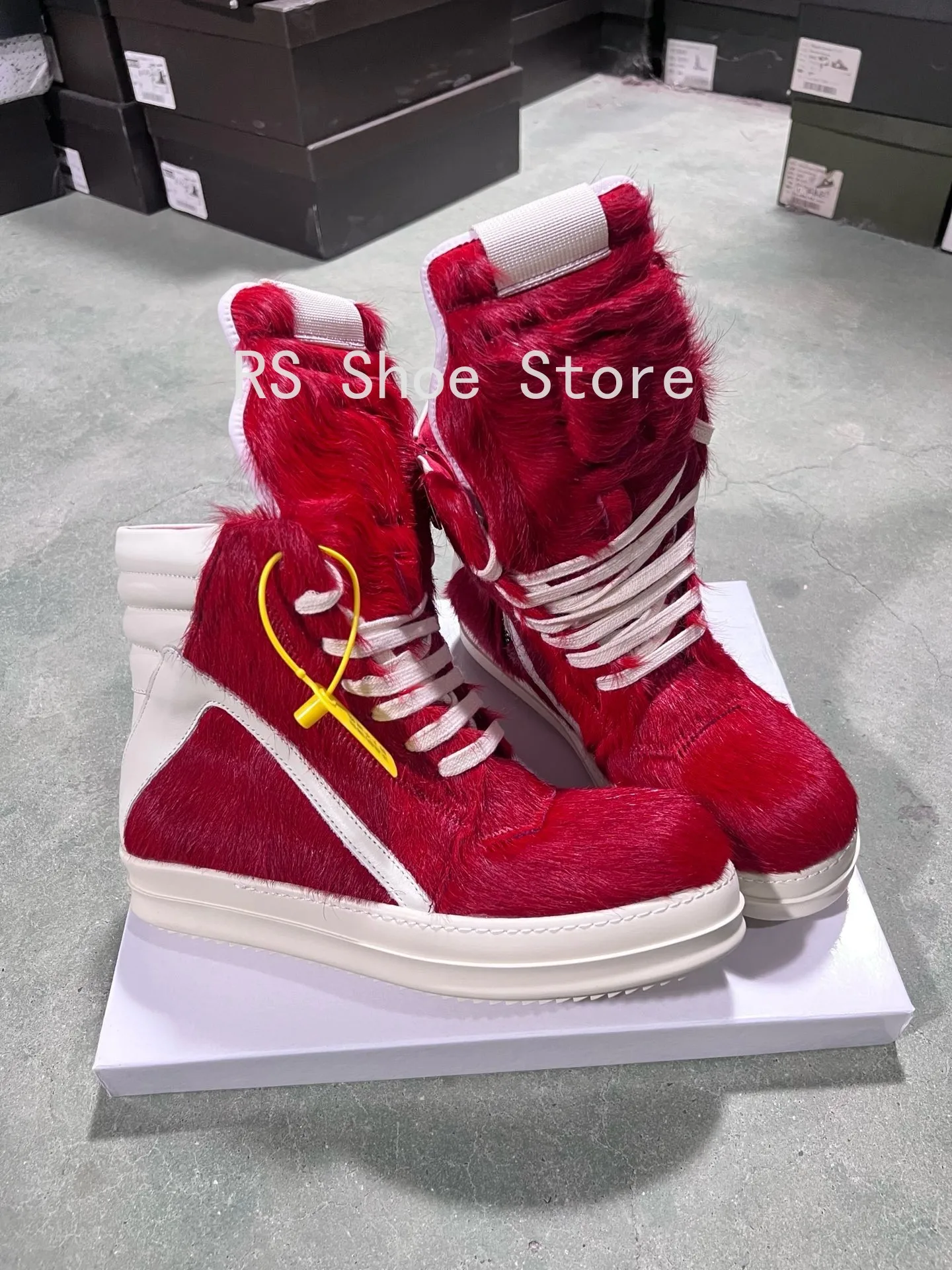 Ro الفاخرة الرجال حذاء بوت بطول الكاحل الأحمر شعر الخيل أحذية النساء حذاء رياضة شعر الحصان الأحمر عالية أعلى حذاء كاجوال سستة أحذية رياضية