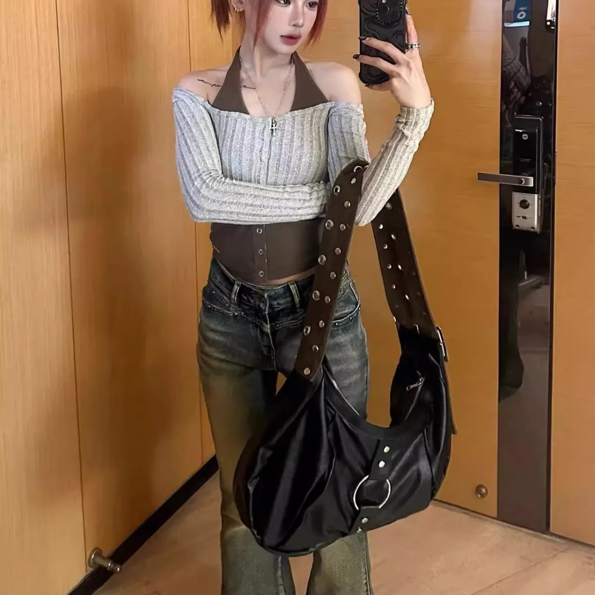 

Punk Women Shoulder Bags Y2K Individuality Rivet Large Capacity Messenger Bag Luxury Designer Vintage Moto Style Female Bag