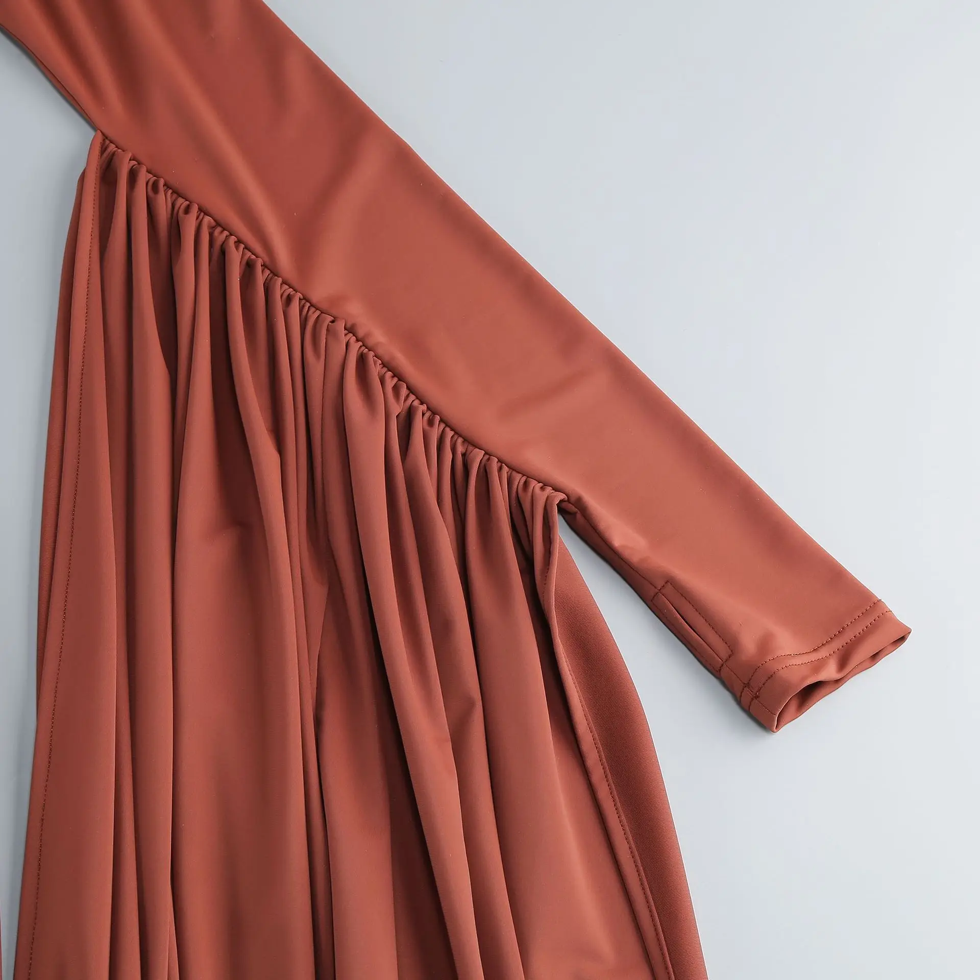 Sexy Bodycon Sloping Shoulder Long Sleeve Maxi Dress 2025 Autumn New Wrinkle Celebrity Evening Dresses Elegant Brithday Outfits