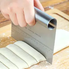 Raspador de masa de acero inoxidable, cortador de Pizza, picadora con escala de medición, separador de pan y pastel multiusos, cuchillo de escala, 1 ud