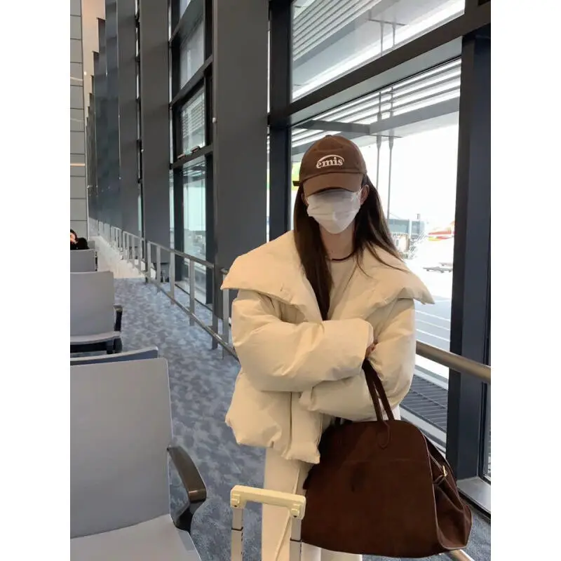 Chaqueta de pan de estilo corto Beige para mujer, chaqueta acolchada de algodón, abrigo de invierno corto para mantener el calor, solapa gruesa, Tops dulces de moda