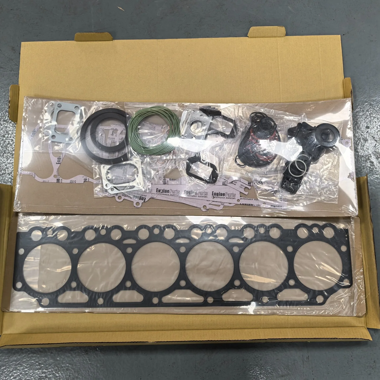 

EC210B EC240B EC290B Детали двигателя D6D D6E D7D D7E Полный комплект прокладок 20459828 20798191 Прокладка головки блока цилиндров 20405969 20405970