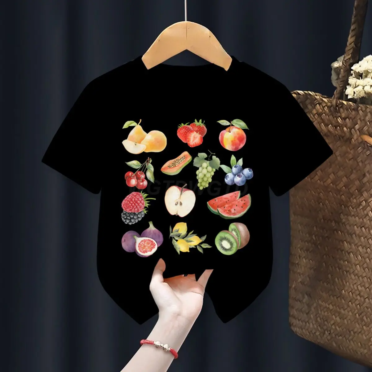 

Летняя детская футболка с принтом клубники, милая, повседневная, спортивная, с коротким рукавом, из полиэстера, для девочек