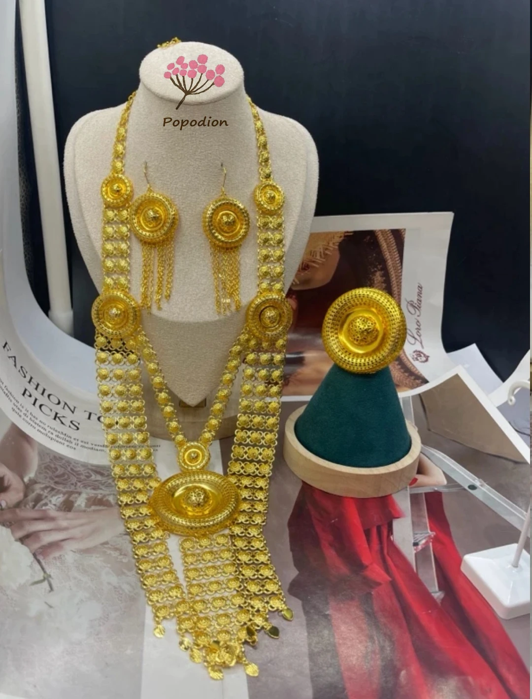 

Dubai New 24K Gold Plated Necklace, Earrings, Rings as Gifts for Women's Friends, Wedding Party Jewelry Set DD10610