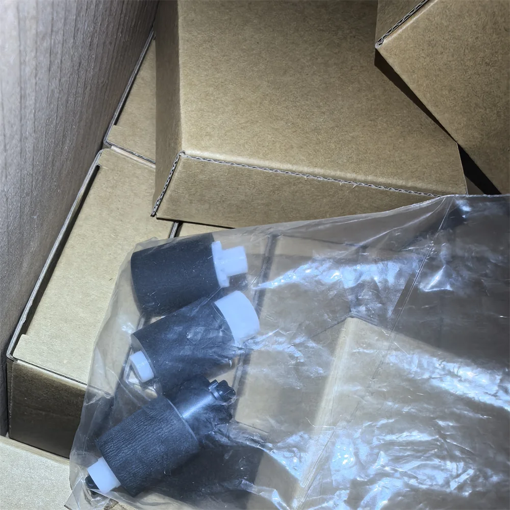 

1 компл. X 302HN06080 302LV94270 Разделительный ролик захвата подачи для Kyocera FS2100 FS4100 FS4200 FS4300 M3040 M3145 M3540 M3550 M3560
