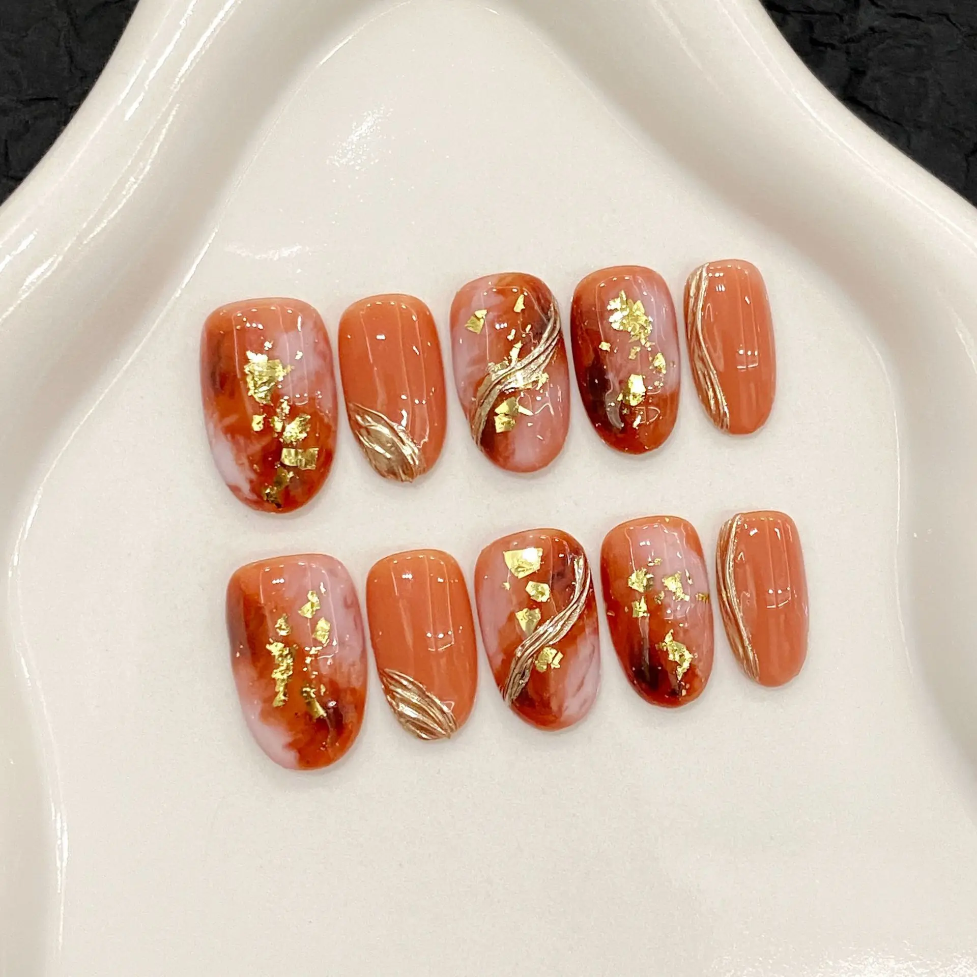 10Pcs Handmade Nails Japanese-Style Gold Foil Glitter Gradient Autumn/Winter Short Press-On Nails Perfect Gift for Women