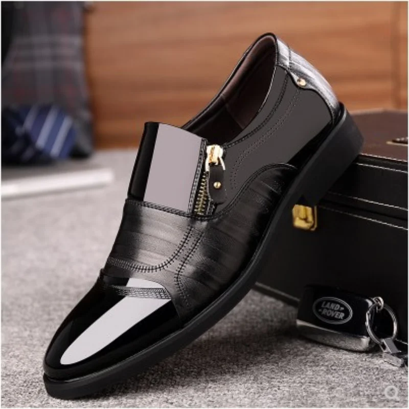 2023 New Slip on Men Dress Shoes Oxfords Fashion Business Dress New Classic Leather Suits Shoes