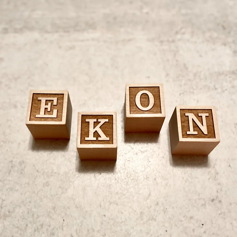 

Personalized Wood Name Blocks 1.6x1.6 Inch Baby Wooden Block Natural Nursery Decor Maternity Photo Prop Baby Shower Newborn Gift