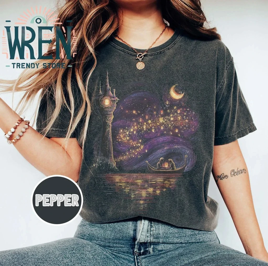 قميص ريترو ديزني متشابك ذو ياقة مريحة، تي شيرت رابونزيل ريترو، تي شيرت ديزني برينسيس فاميلي للسفر، قميص فانوس ديزني