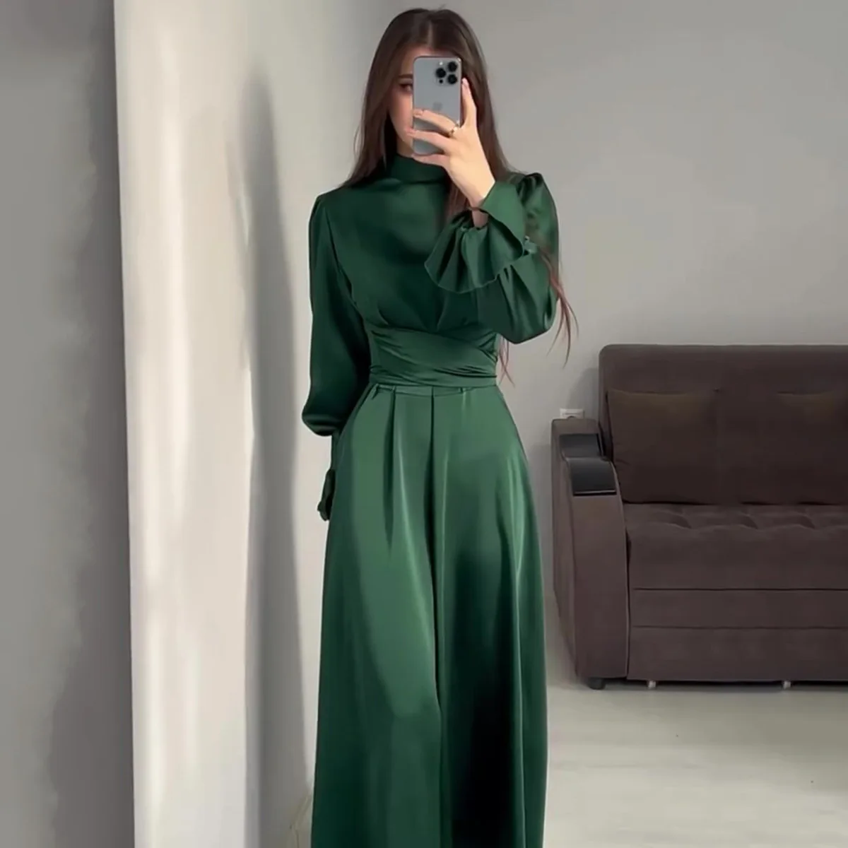 

2025 Autumn New Long-sleeved Waist Bubble Sleeve Solid Color Fairy Style Dress