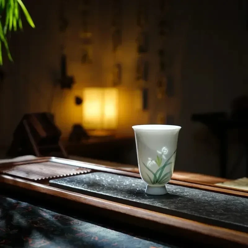 DSA high-end hand-painted orchid exquisite cup master cup smelling cup ceramic high-transparency kung fu tea set tea tasting