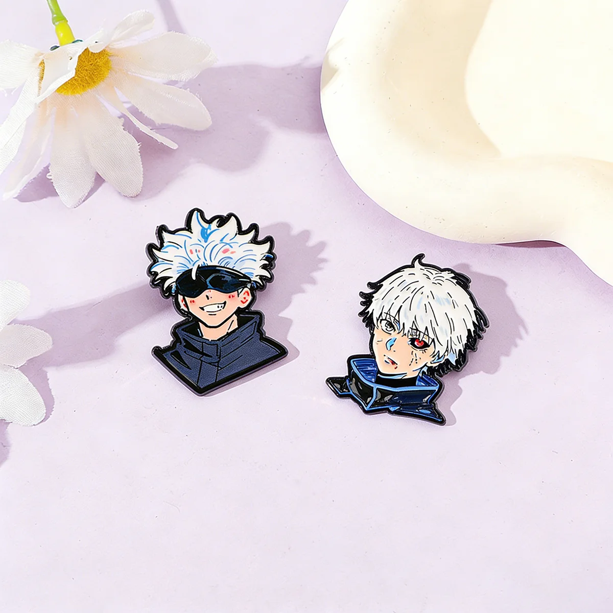 Lot de 2 broches émaillées Kan - Tokyo Ghoul Mask avis et prix