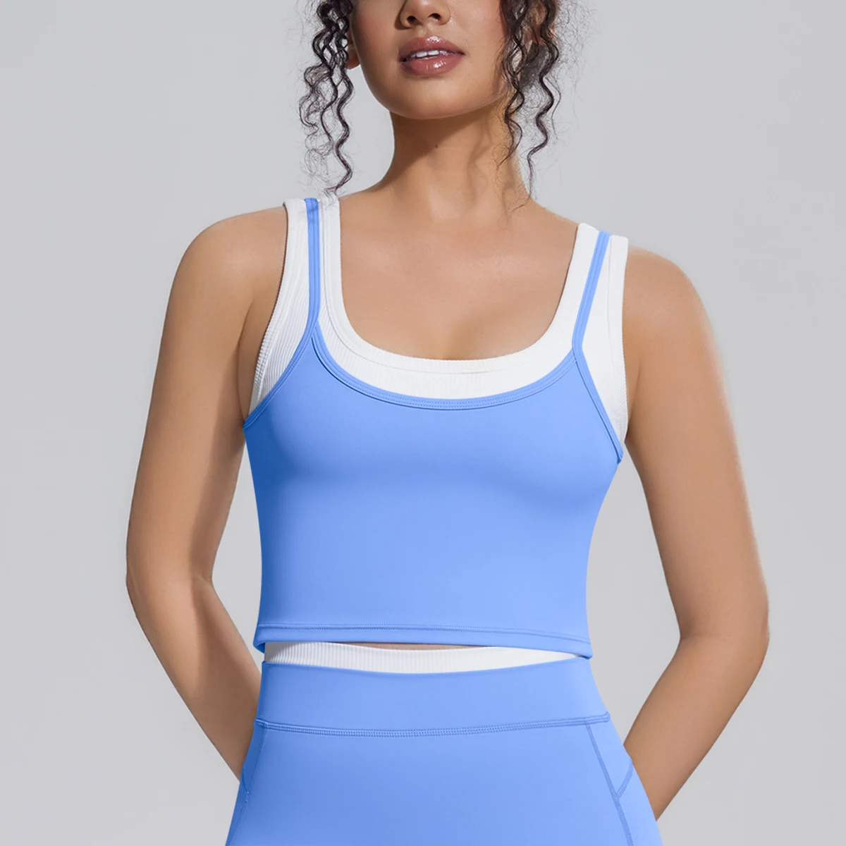 Naked Feel Schöner Rücken Yoga-Top für Frauen Stoßdämpfendes Lauf-Yoga-Tanktop mit Brustpolster Farbblockierendes Workout-Top – Detail 38