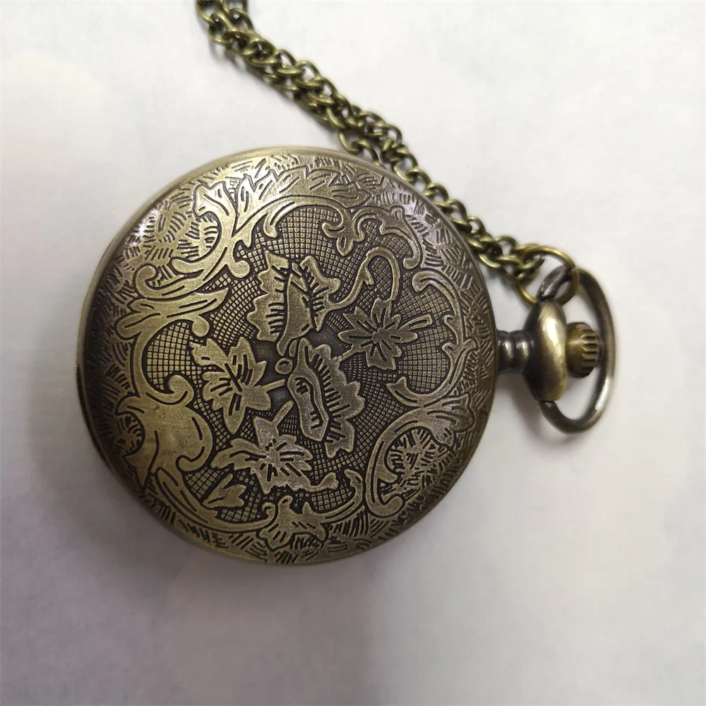 Bronze Hollow Sun Design Quartz Pocket Watch Men Women Necklace Pendant Clock Antique Style Gift Timepiece