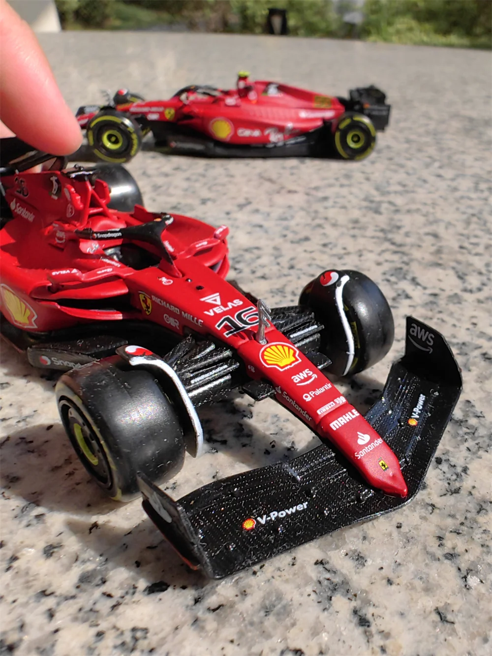 Bburago 1:43 Ferrari F1 Car Models #16 Leclerc #55 Sainz Alloy 2022 F1 Scuderia Luxury Vehicle Diecast Cars Model Gifts for Boys