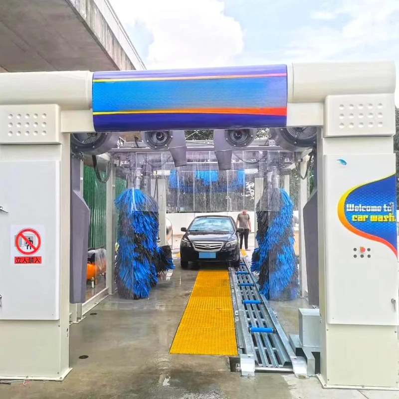 Heavy Vehicle Automatic Car Wash System Large Scale Tunnel Car Wash Designed For Vans SUVs And Light Commercial Trucks