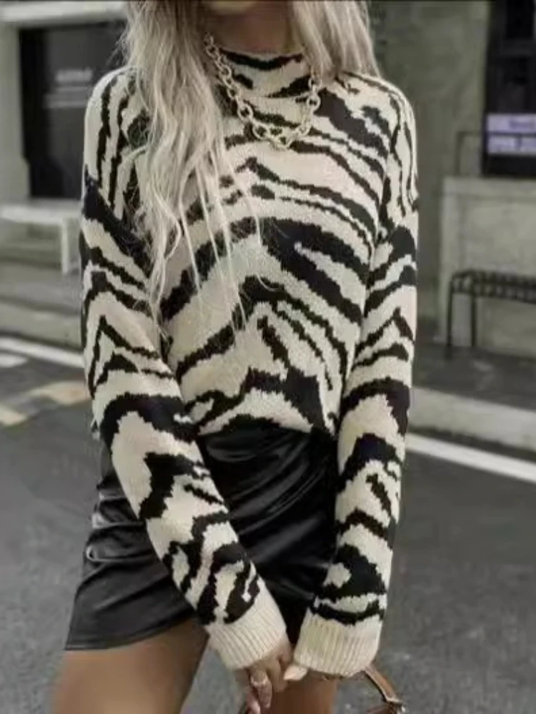 

2025 Autumn and Winter Fashion New Women's Elegant Knitted Printed Trendy Wool Hoodie Half High Collar Loose Long Sleeve Sweater