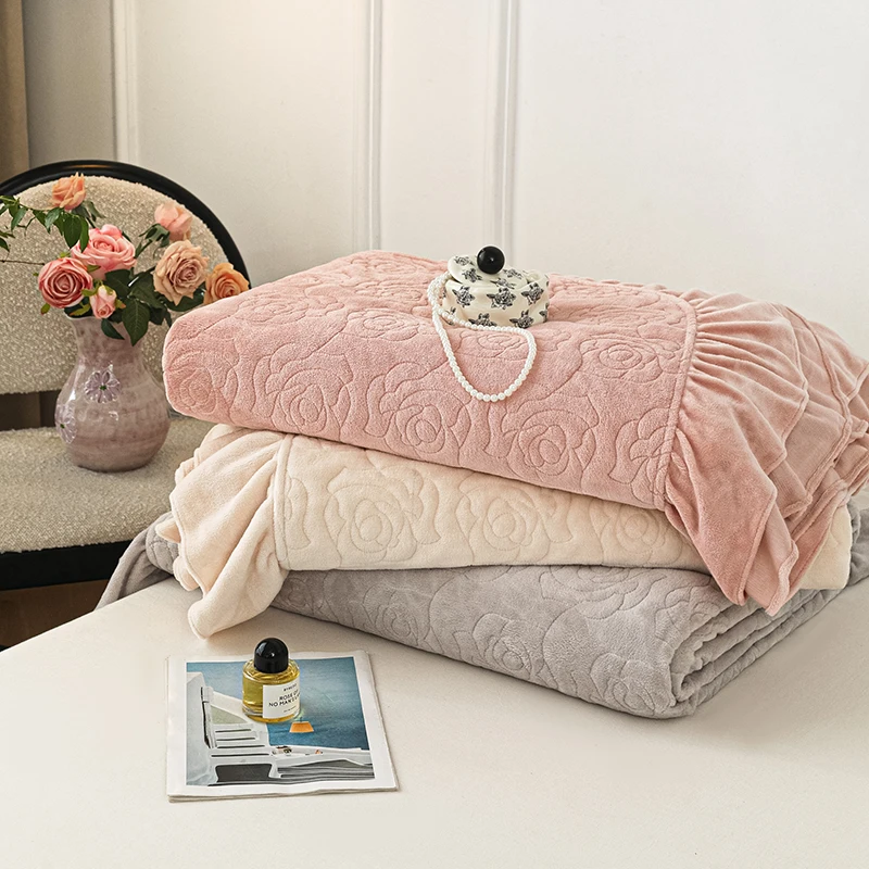 Floral Embossed White Lace Coverlet Bedspread with 2 Pcs Pillow shams Solid White Full/Queen/King Bed Cover 3Pieces Bedding set