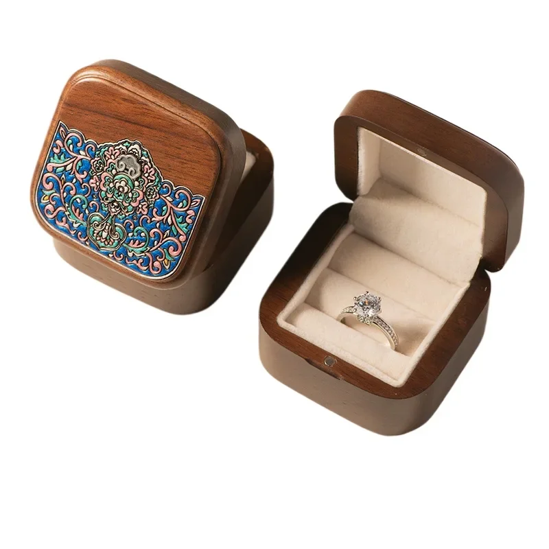 

*Black walnut wedding ring diamond ring box solid wood box exquisite small jewelry storage box