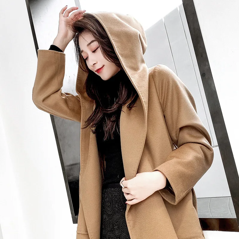 

M Classic Woolen Sweater With Cashmere Ripple Pattern Hooded Loose Fitting Bathrobe Style Jacket