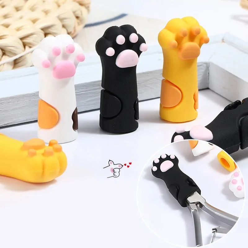 Cute Cat Paw Silicone Guard, Anti-Slip Protective Sleeve for Nail Clipper & Cuticle Nipper, Grip Enhancer Tool