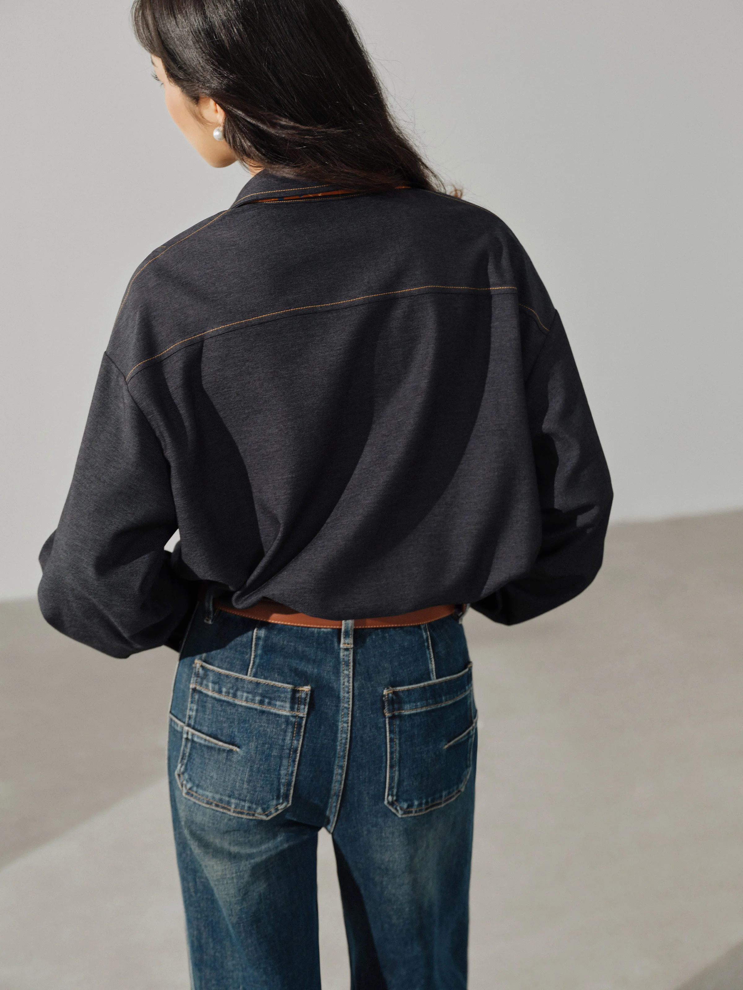 Casual overhemdjack met contrasterende steek Losse blouse met lange mouwen voor dames Stijlvol overhemd met kraag voor de herfst Gelaagde slanke look