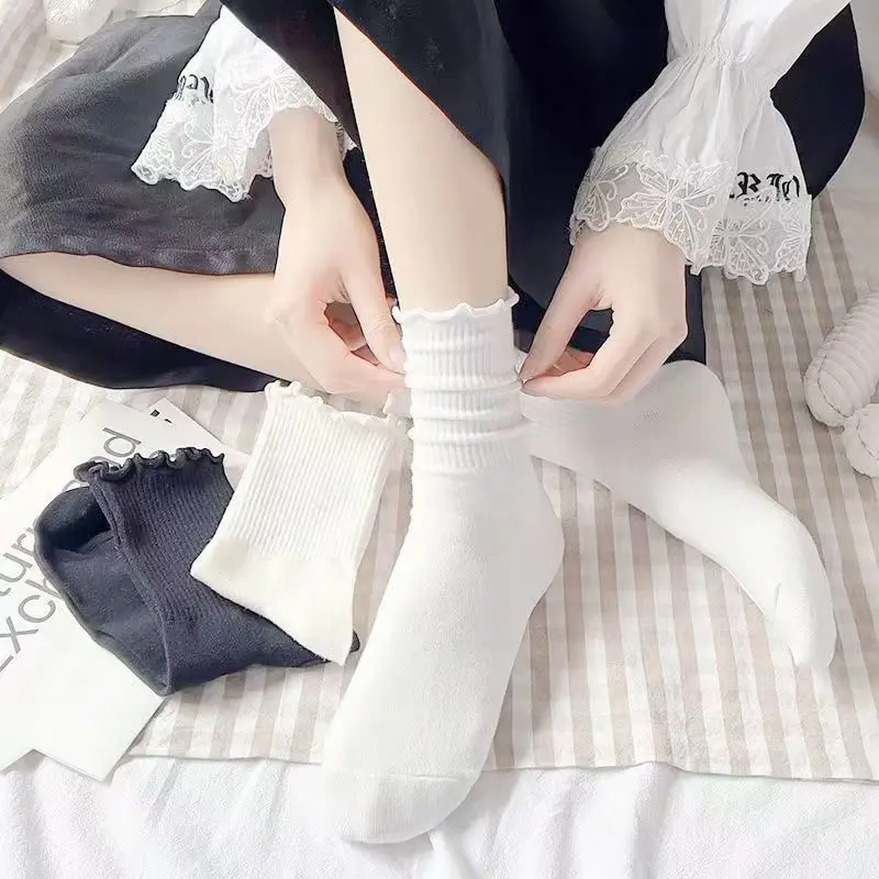 3 Pairs Ruffled Mid Length Socks Women Breathable Solid Color Set Spring and Autumn Comfort Sweat-absorbing Girls' Socks