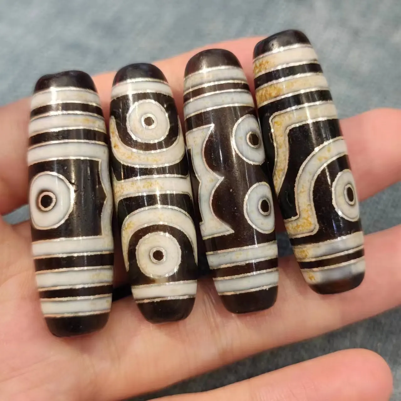 1pcs/lot natural multi-pattern old agate dzi Black and white Weathering lines Delicate Prayer beads Ethnography handiwork diy