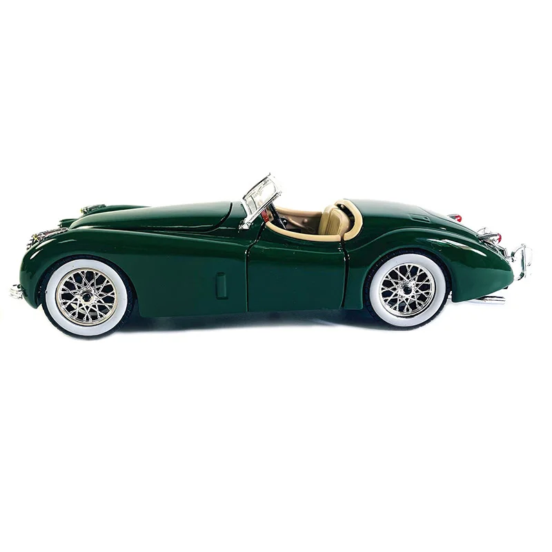 Bburago 1:24 1951 Jaguar XK 120 Roadster alloy racing car Alloy Luxury Vehicle Diecast Pull Back Cars Model Toy Collection Gift