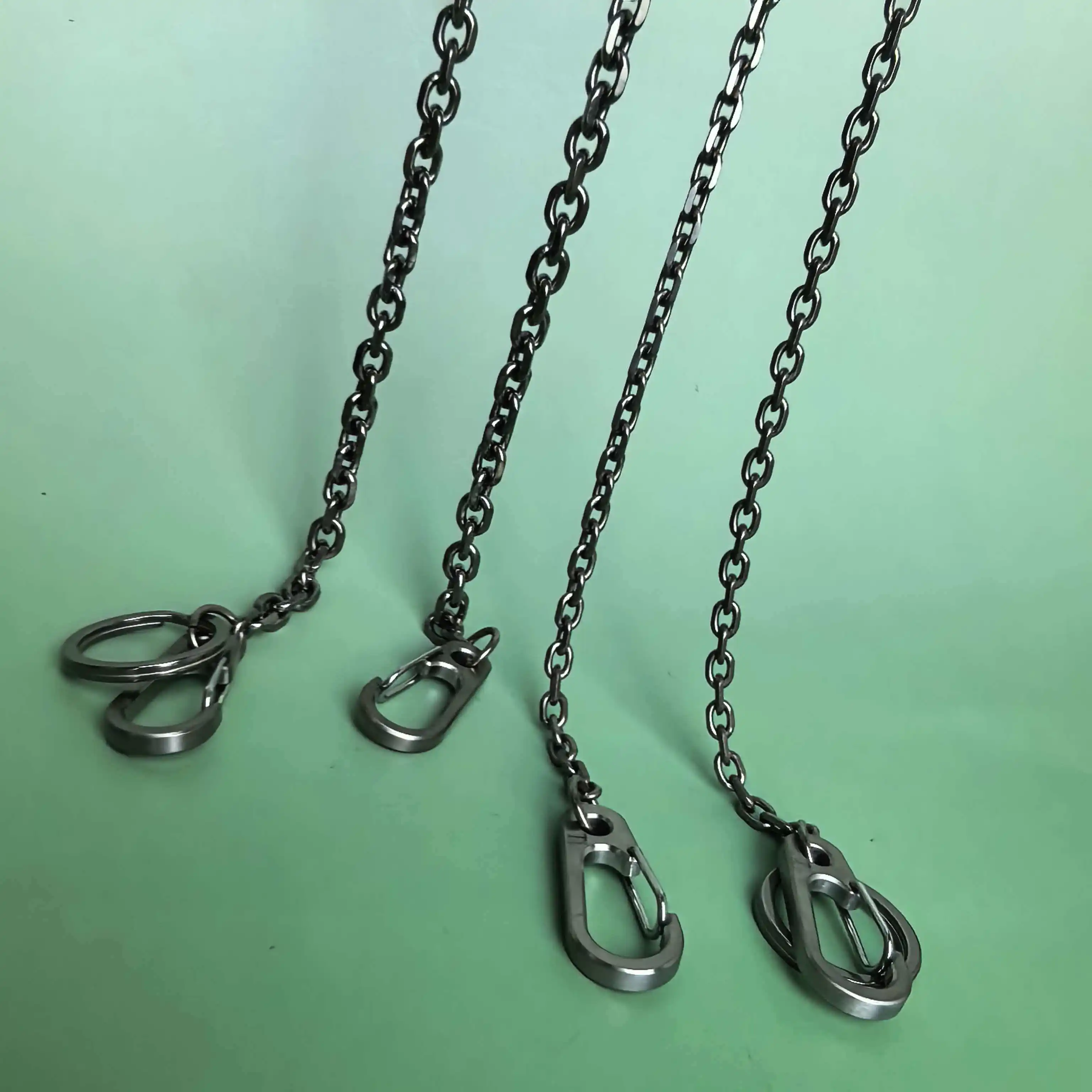 

Men's pure titanium wallet chain cycling anti loss buckle clip, low sensitivity anti rust gift accessories