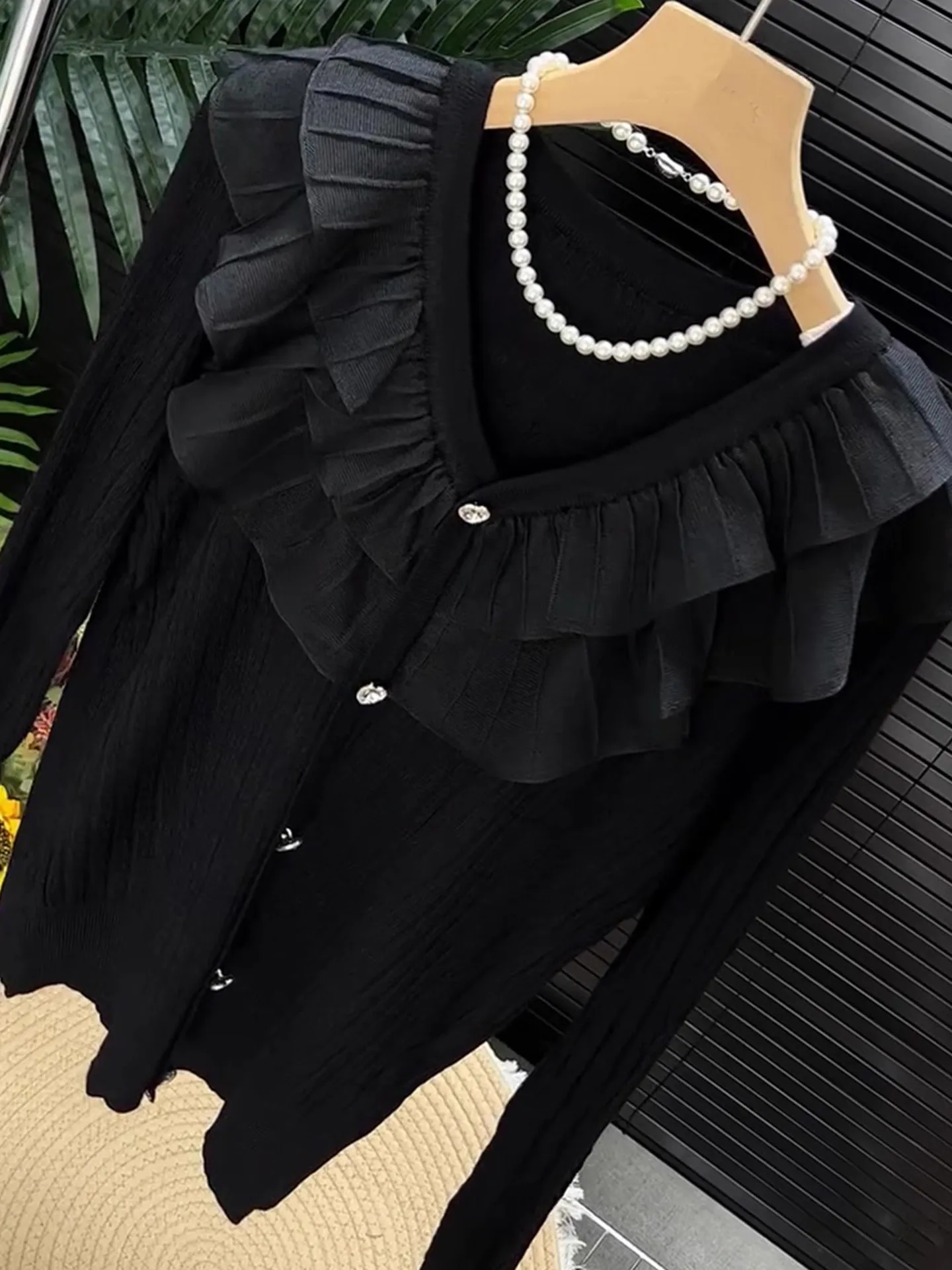 Damski kardigan dzianinowy slim fit z dekoltem w serek, modny, z efektem łączenia materiałów, długi rękaw, luksusowy, uniwersalny, elegancki, modny sweter na jesień.