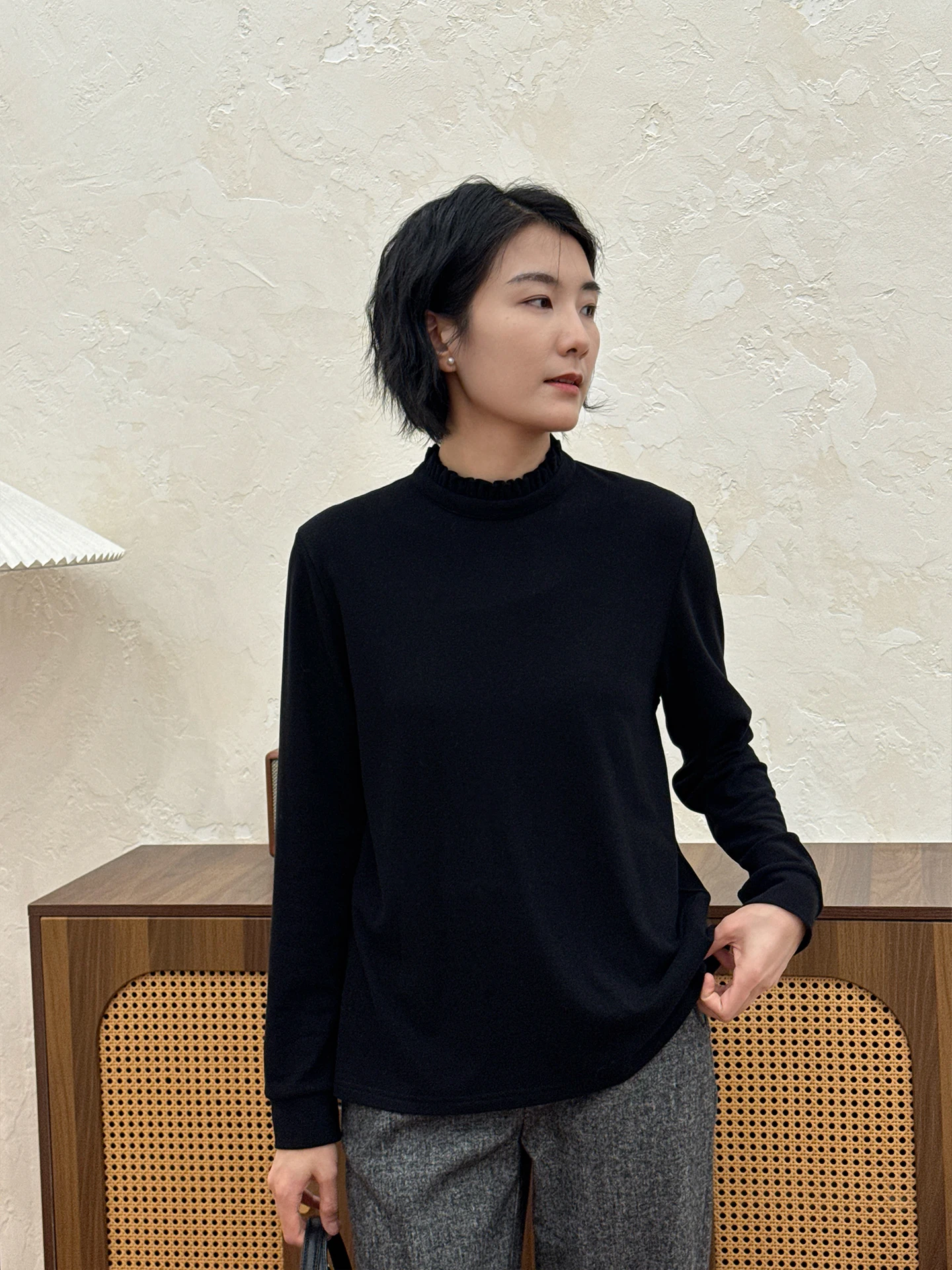 

Женский облегающий топ с высоким воротником и длинными рукавами, повседневная базовая модель для весны и Нового года, внутренняя одежда, футболка от LANGQING TONG