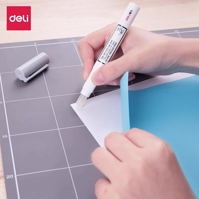 

Deli 7109 Pen Shaped Solid Glue Stick Handmade DIY Safe Replaceable Core Adhesive Stick Office Learning Stationery Supplies