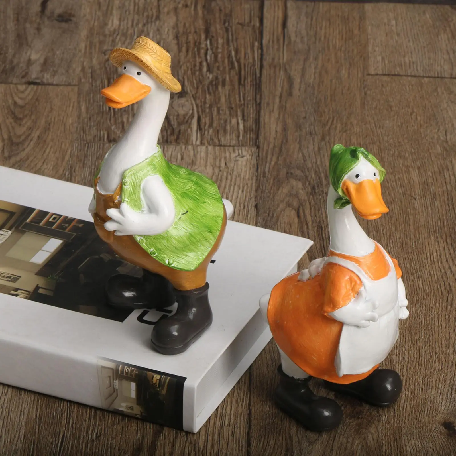2x Couple Duck Statues Duck Figurine Garden Statue Tabletop Ornament Birthday Gift for Desk Balcony Lawn Porch Living Room