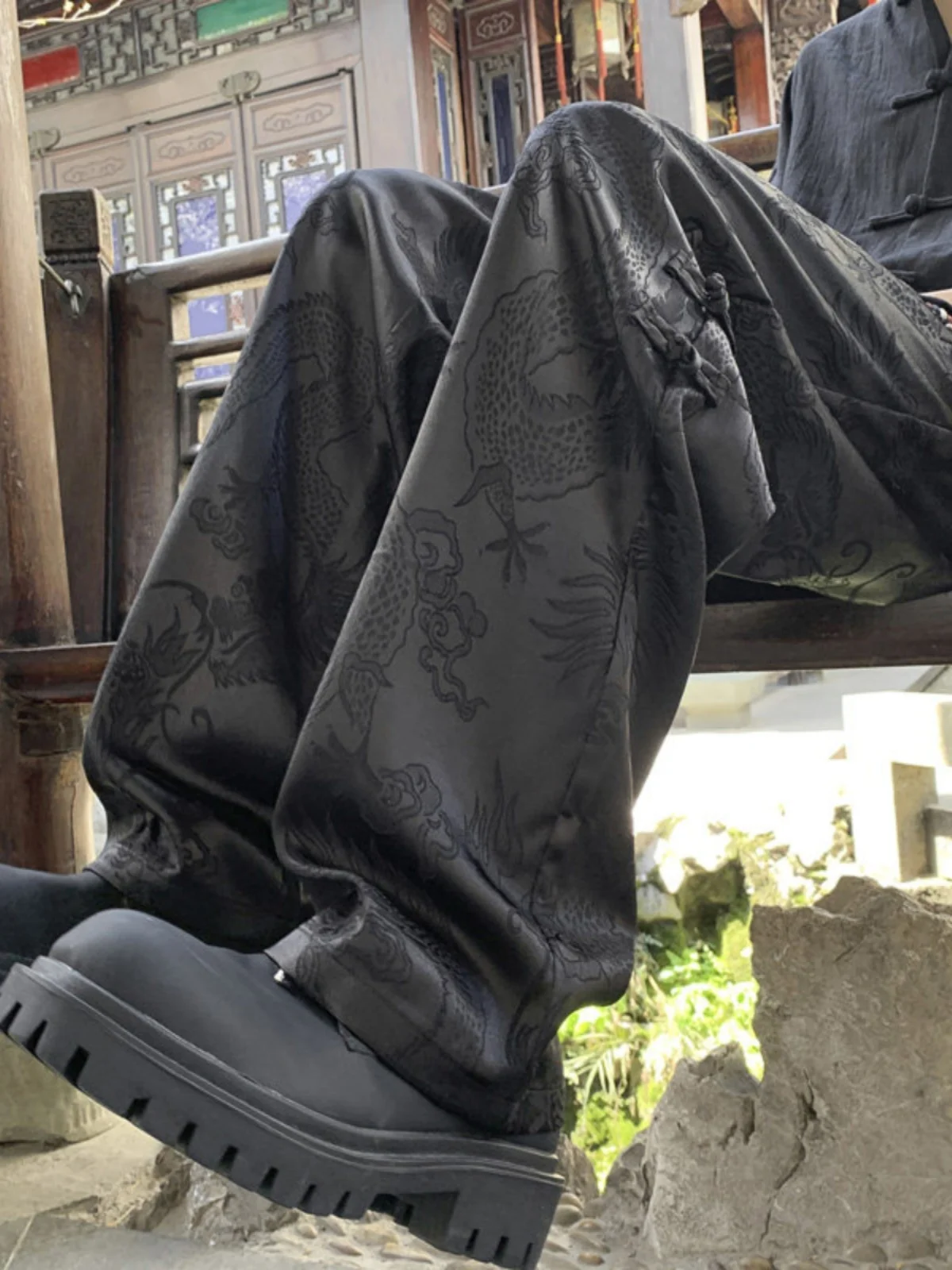 

High-Textured Ice Silk Casual Pants for Men Summer Trendy Loose Straight Leg Dragon Pattern Traditional Chinese Sle Youthwear