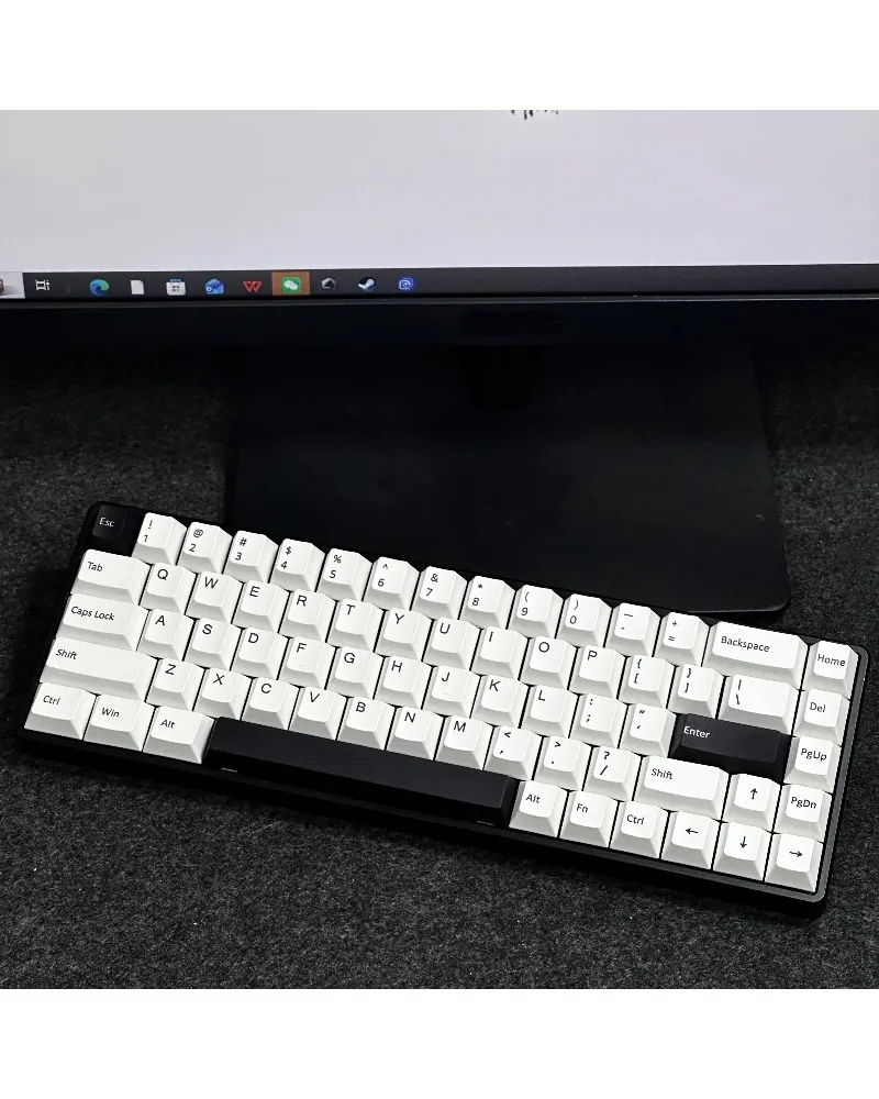 

Keycaps are engraved with high-value PBT sublimation process, original adaptation to magnetic shaft mechanical shaft keyboard