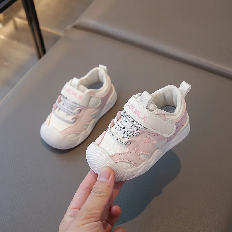 

Кроссовки для девочек, осень 2024, новая детская обувь, прогулочная обувь на мягкой подошве, дышащая детская обувь с сеткой, повседневная спортивная обувь для мальчиков, Zapatillas Niña