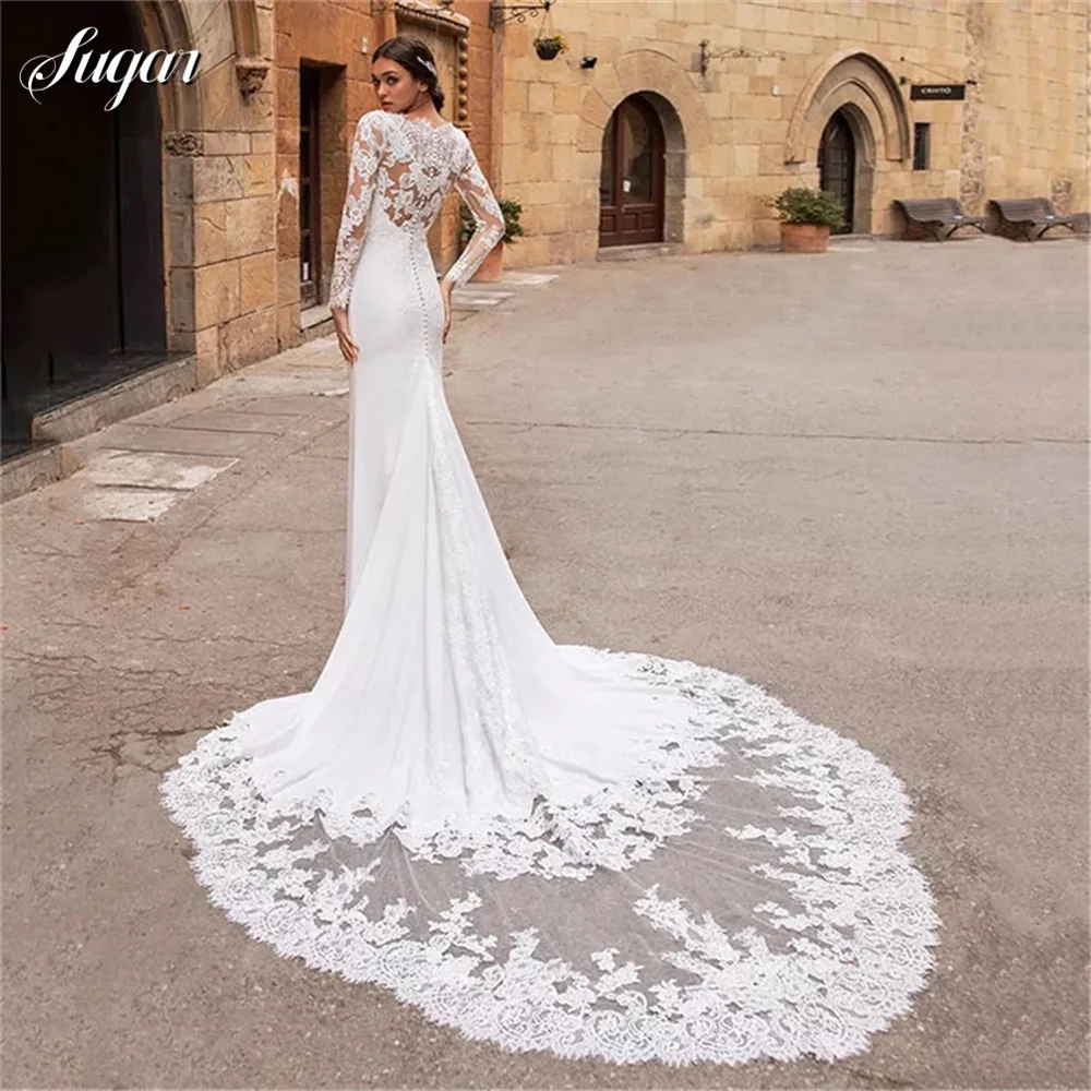 Abiti da sposa a sirena a maniche lunghe in pizzo 2023 abito da sposa con scollo a v per donna Sweep Train Button Back Satin splendido su misura