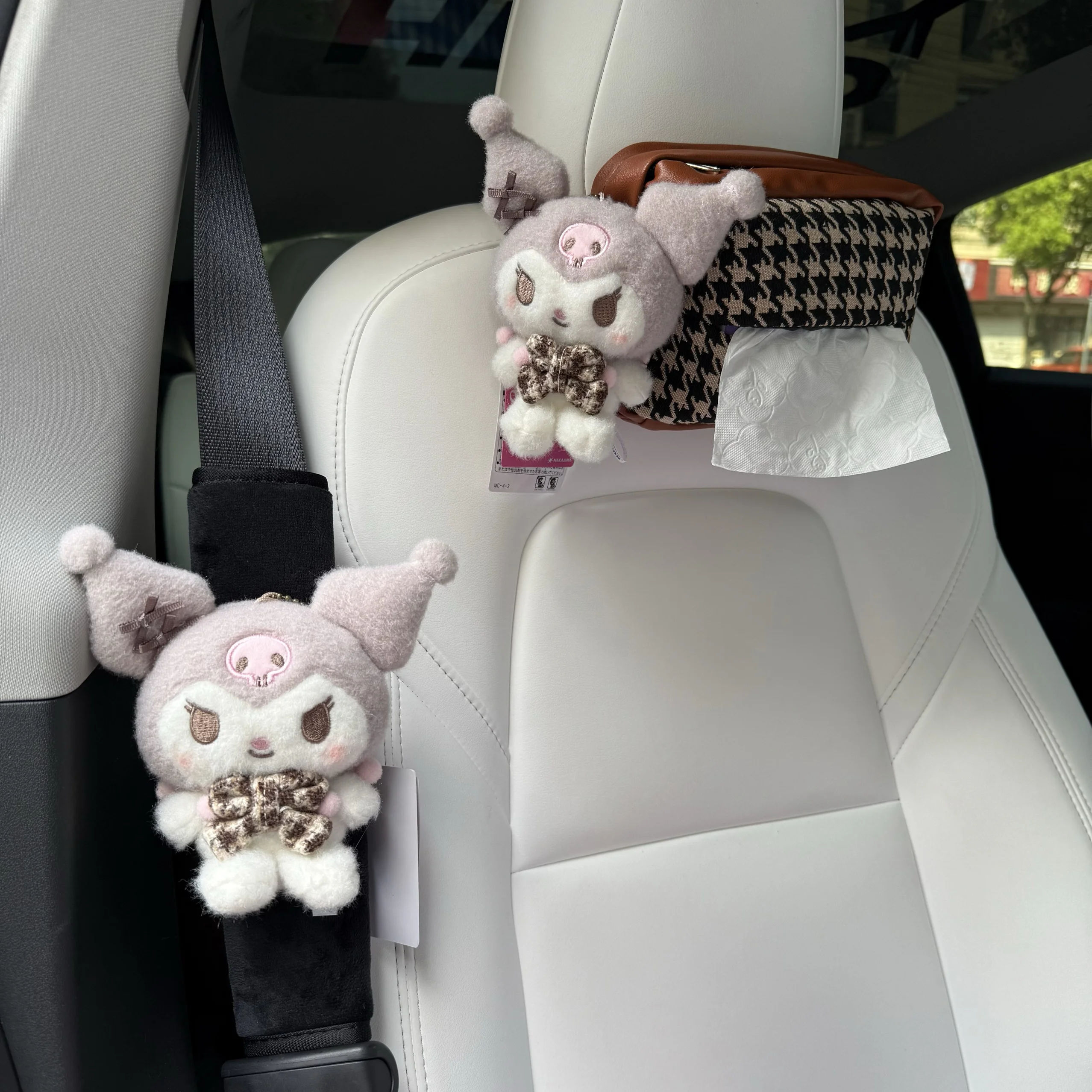 

Grid Skirt Kuromi Car Tissue Box Decoration Paper Drawer Bag Car Seat Belt Shoulder Protector Cute New Car Gift