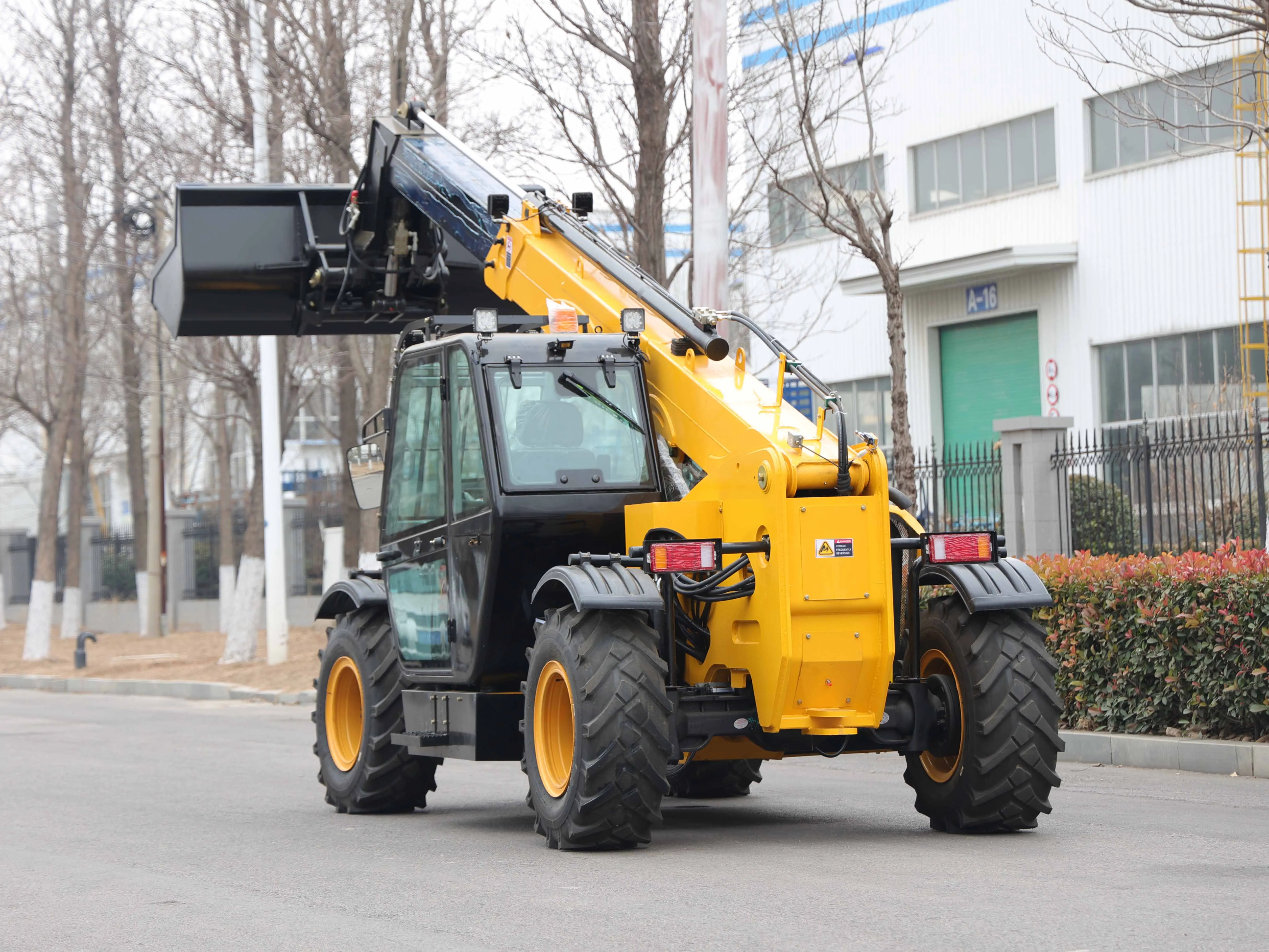 Teleskop-Handler LEITE Manueller Hand-Gabelstapler-Stapler 3 5 8 Tonnen 4x4 Gelenk-Terrain Rauer Diesel-Terrain Maßgeschneidert