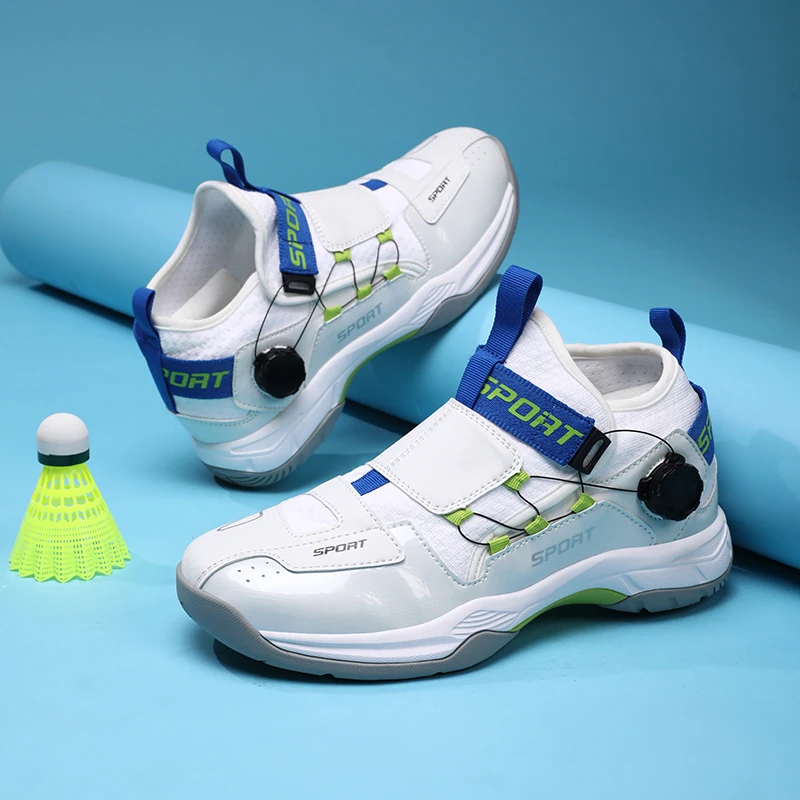 Sepatu Tenis Uniseks Mewah Baru Tiba Anti Selip Sepatu Bulu Tangkis Pria Wanita Sepatu Latihan Anti-selip Gesper Kenop Ringan Nyaman