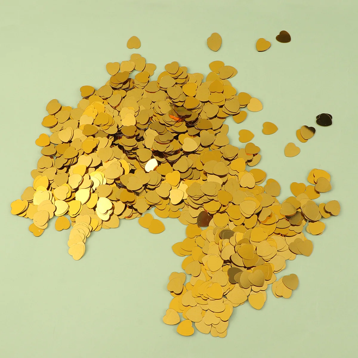 

2000Pcs Plastic Heart Shape Confetti Wedding Table Decoration Sprinkle Confetti for Party Birthday Bridal Shower Valentine's