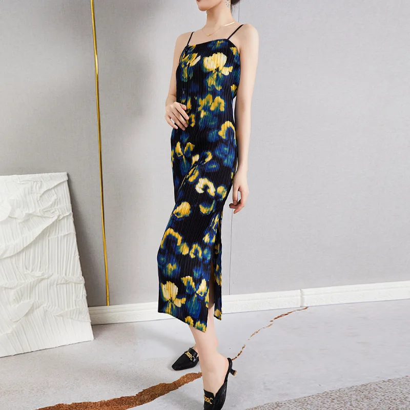 

Fashion Pleated Women's Dress New Summer Printing Long Sexy Split Straight Dress