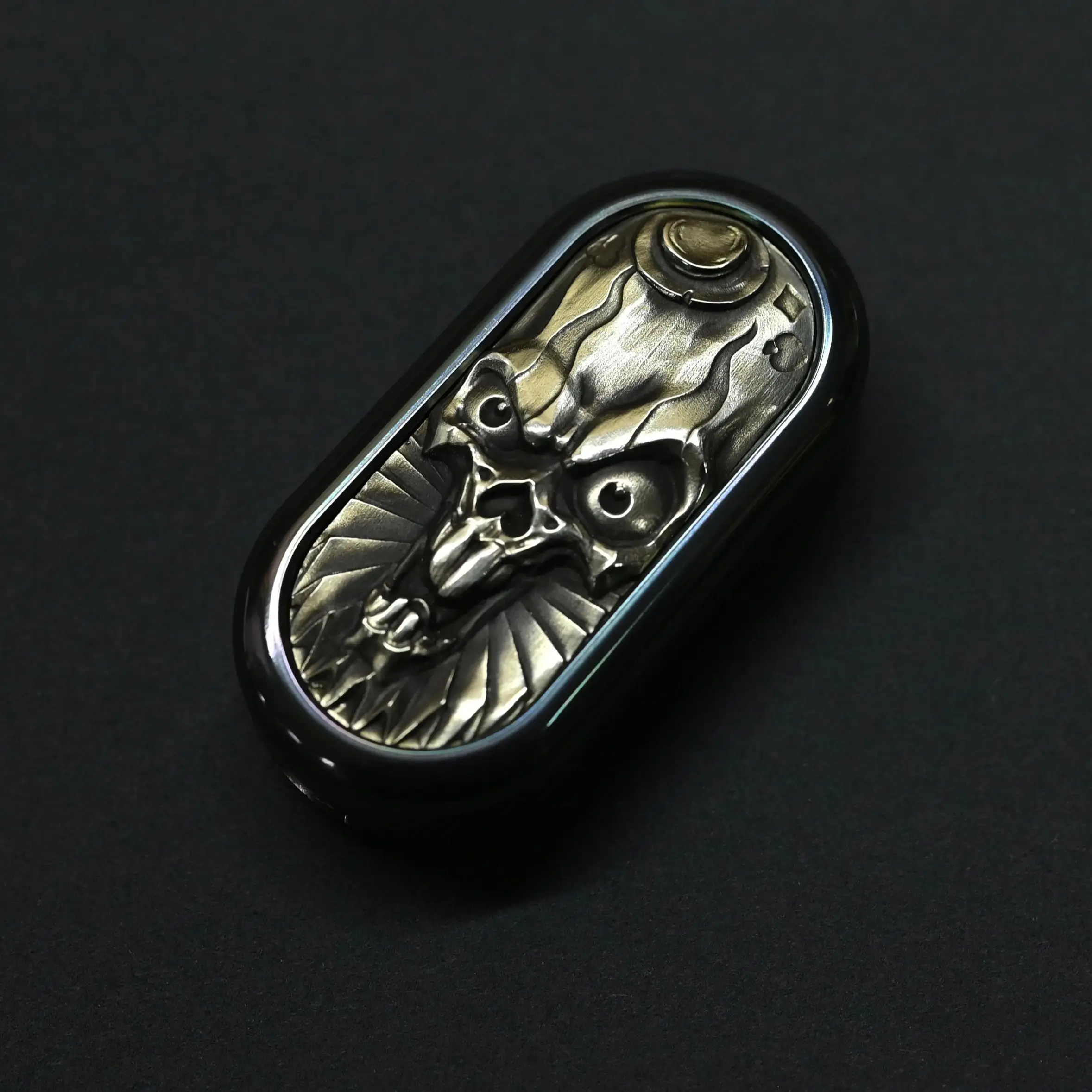 

TKEDC 4 mini Skull Clown Slider Metal decompression toy