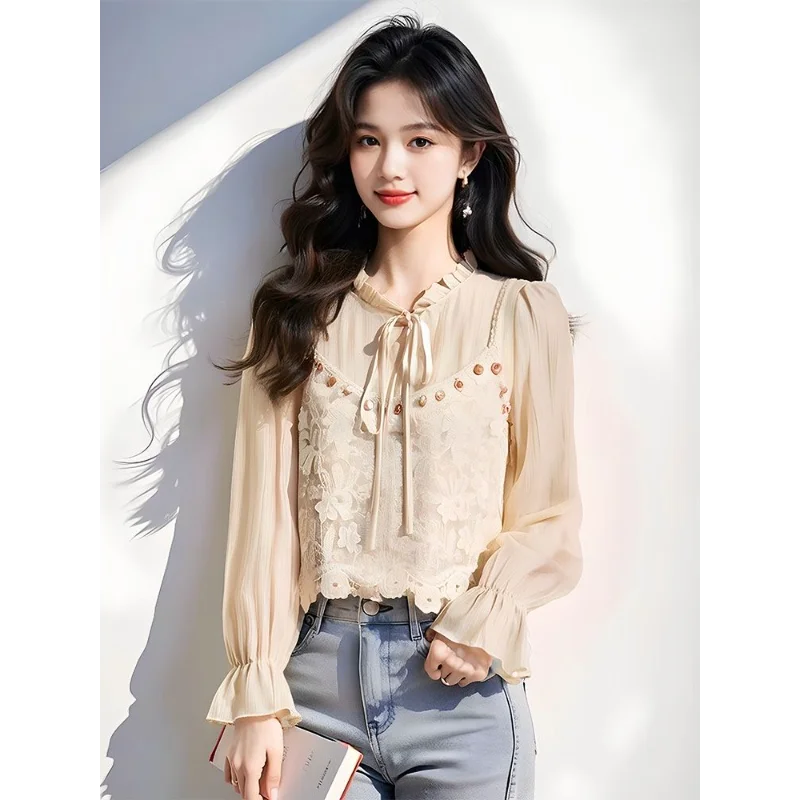 

Прозрачный шифоновый топ с длинными рукавами и кружевным ремешком. Искусственная французская рубашка из двух частей.